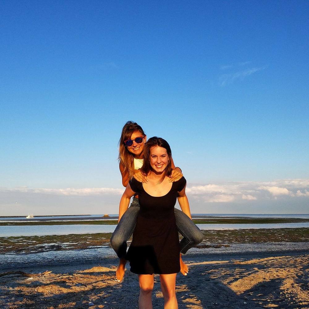 Meet your Posher, Danielle